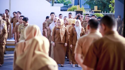 Apel Pagi  – Arahan Adaptasi Pegawai dan Penataan Administrasi SPJ