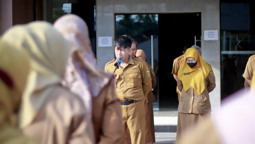 Apel Pagi  – Arahan Adaptasi Pegawai dan Penataan Administrasi SPJ