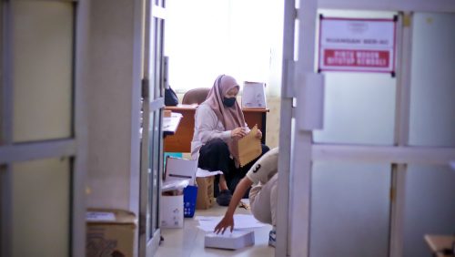 Gotong Royong Pemindahan Arsip