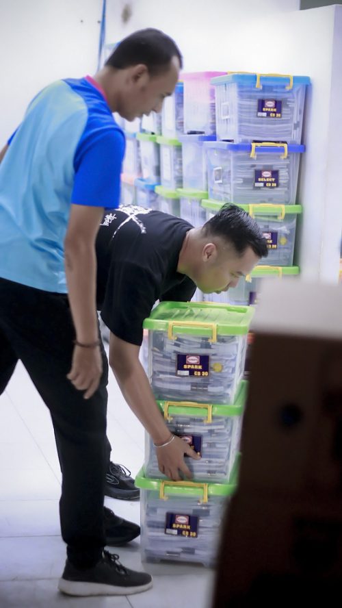Gotong Royong Pemindahan Arsip