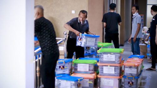 Gotong Royong Pemindahan Arsip