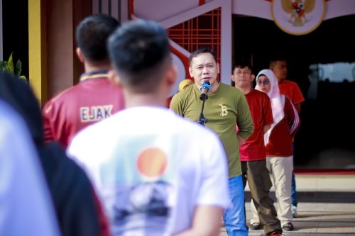 Apel senin pagi sekaligus lomba HUT RI 81