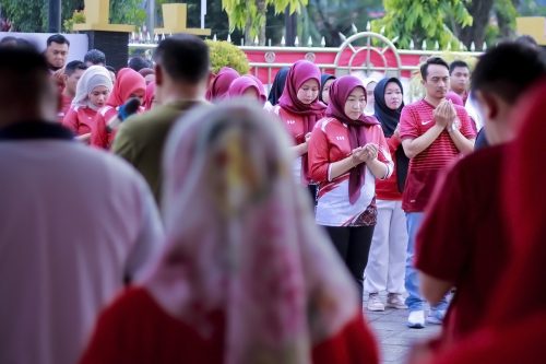 Apel senin pagi sekaligus lomba HUT RI 81