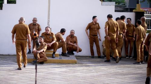 Apel Senin