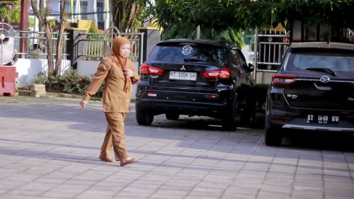 Apel Senin