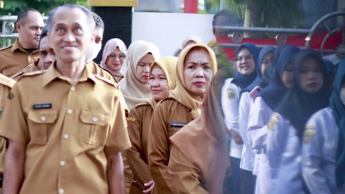 Apel Senin