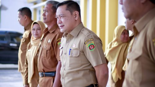 Apel Senin