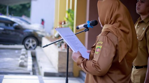 Apel Senin