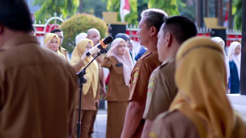 Apel Senin