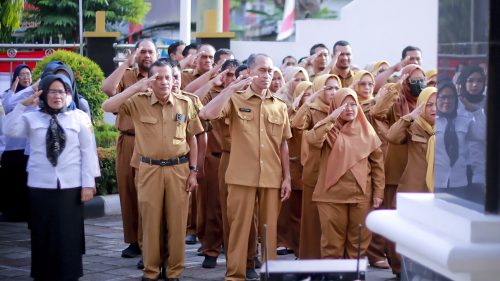 Apel Senin