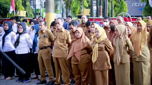 Apel Senin
