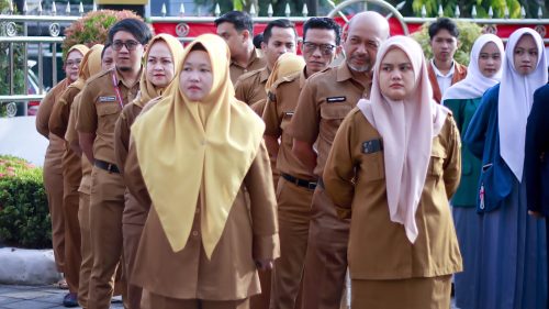 Apel Senin