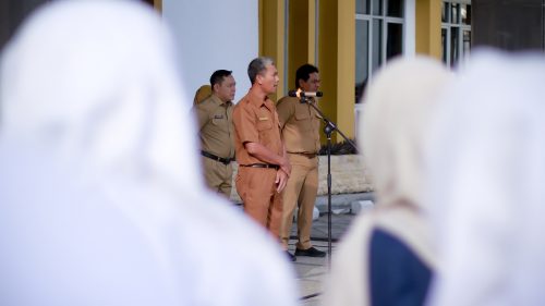 Apel Senin