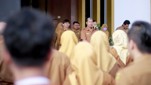 Apel Senin