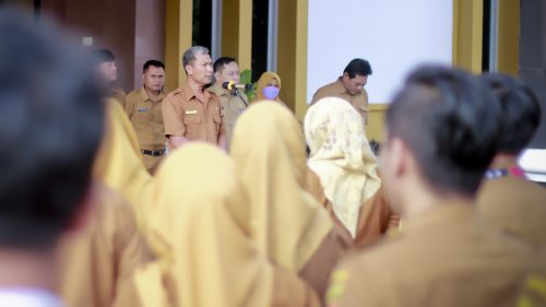 Apel Senin