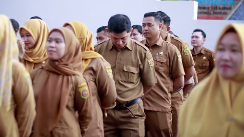 Apel Senin