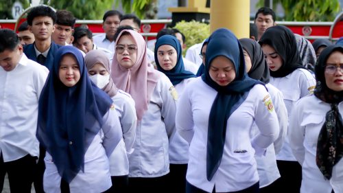 Apel Senin