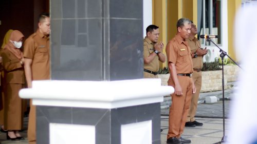 Apel Senin