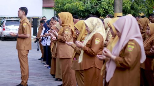 Apel Senin
