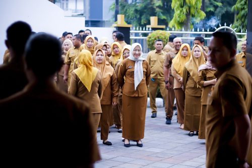 Apel pagi oleh Bagian Program & Keuangan
