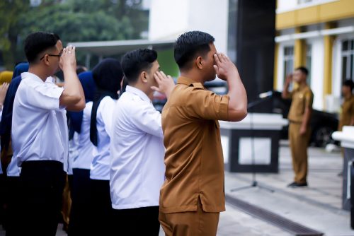 Apel pagi oleh Bagian Program & Keuangan