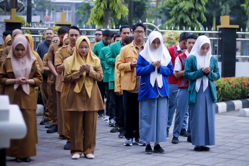 Apel pagi oleh Bagian Program & Keuangan