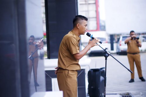 Apel pagi oleh Bagian Program & Keuangan