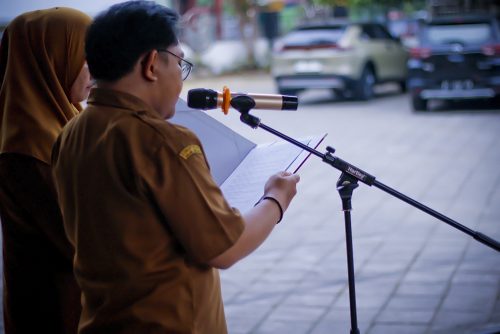 Apel pagi oleh Bagian Program & Keuangan
