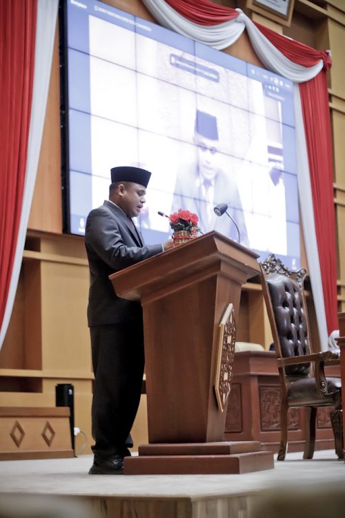 Rapat Paripurna 30 September